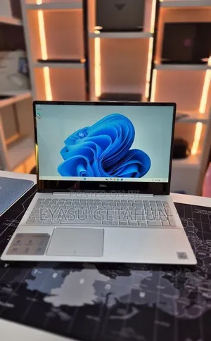 New Laptop Dell Inspiron 15 16GB Intel Core i5 SSD 256GB
