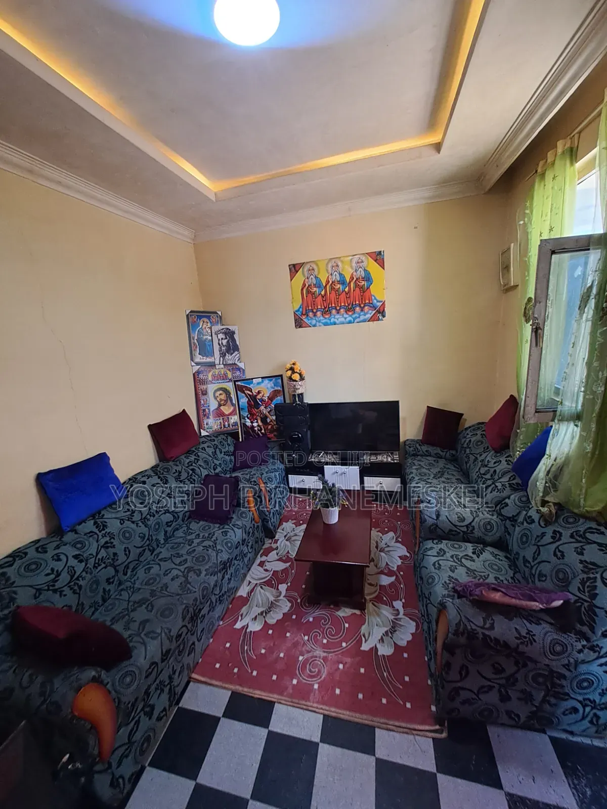 Yesalon Sofa