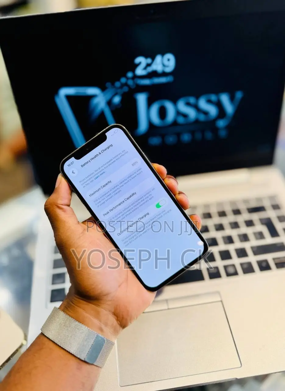 New Apple iPhone 12 Pro 256 GB Gold