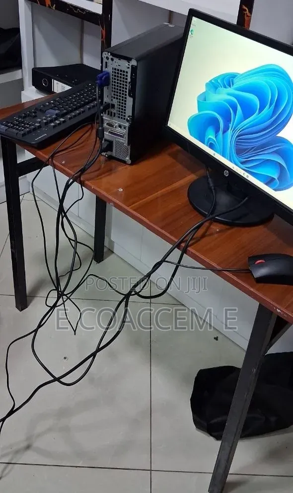 New Desktop Computer HP ProDesk 400 16GB Intel Core i7 SSD 500GB