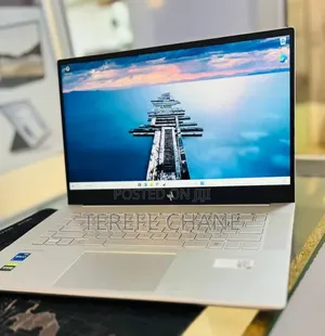 New Laptop HP Envy 15 16GB Intel Core i7 SSD 512GB