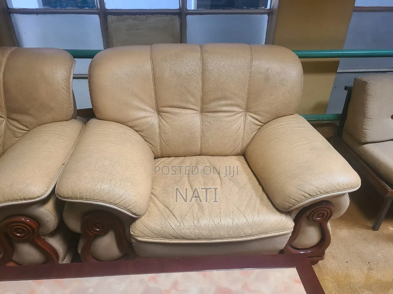 ፈርኒቸር የቢሮ ዕቃ