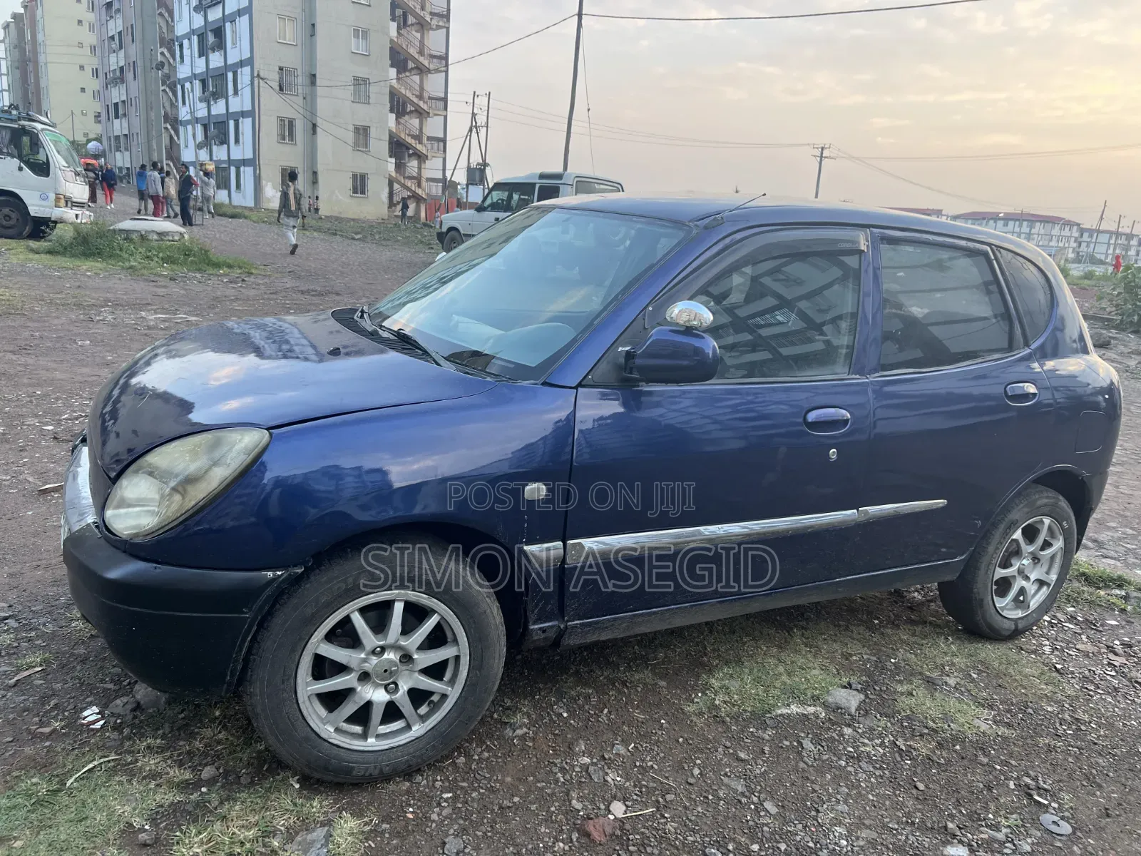 Toyota Duet 2000 Blue