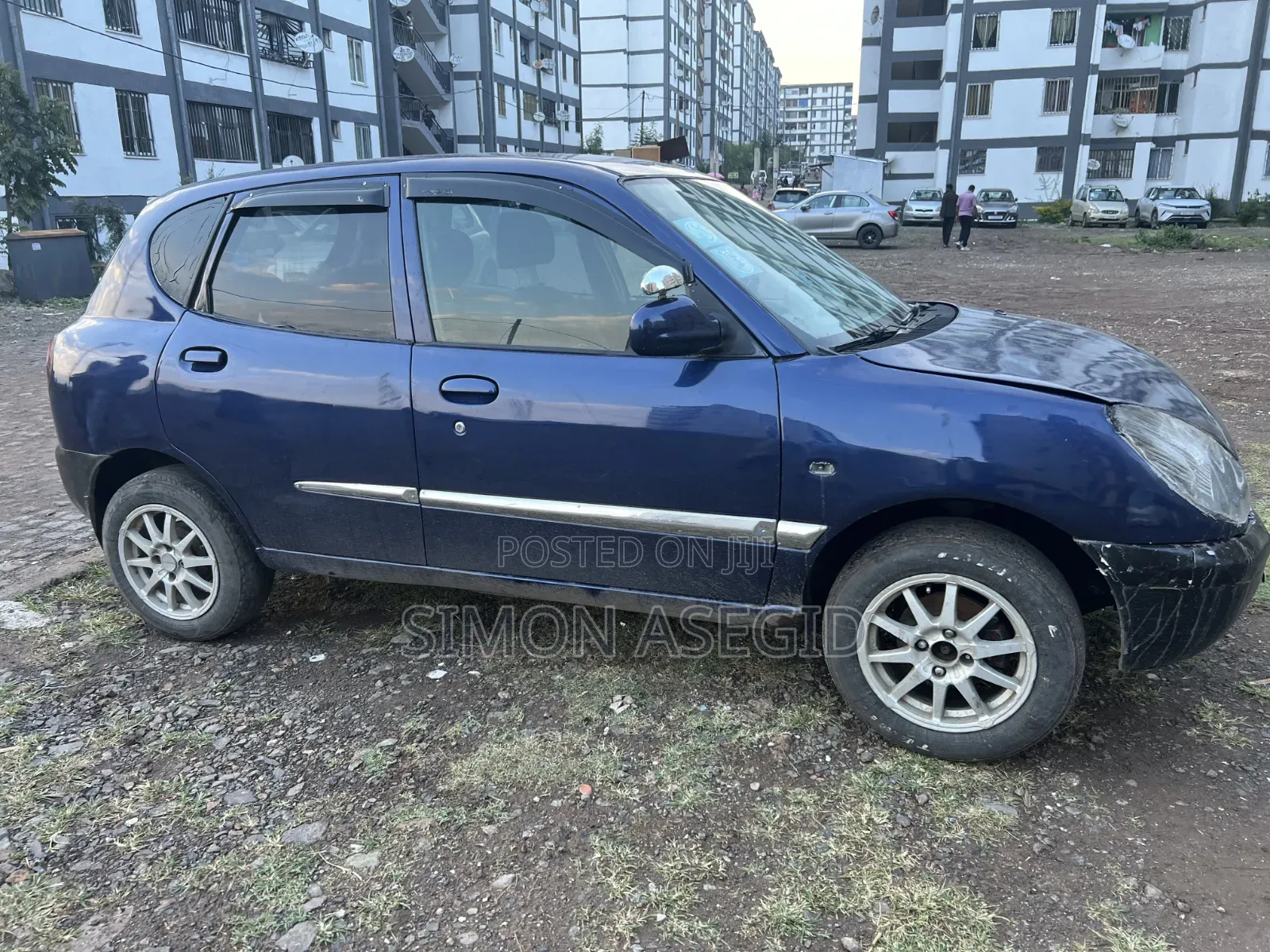 Toyota Duet 2000 Blue