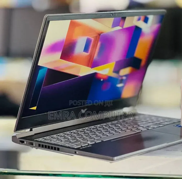 New Laptop HP 16GB Intel Core i7 SSD 512GB