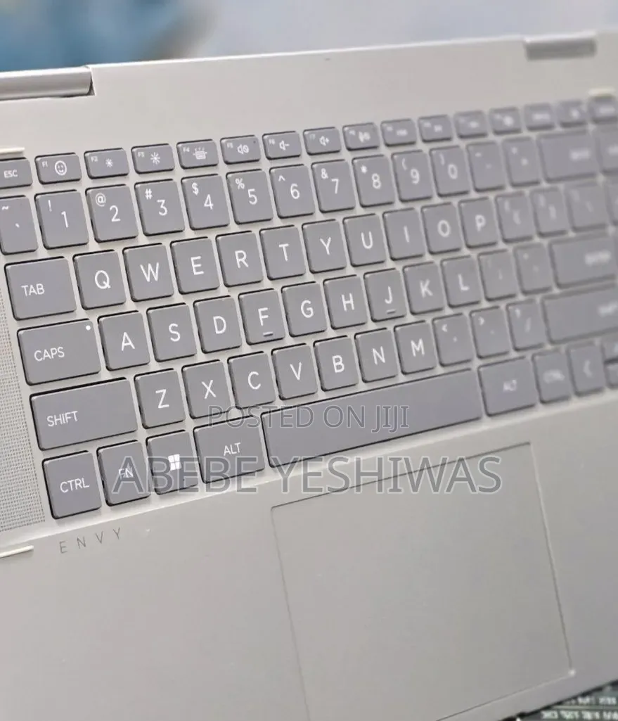 New Laptop HP Envy x360 16GB Intel Core i7 SSD 1T