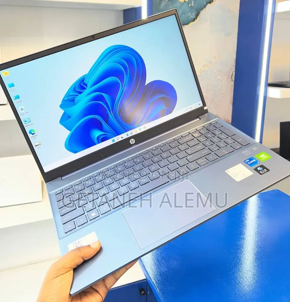 New Laptop HP Pavilion 15 16GB Intel Core i5 SSD 512GB