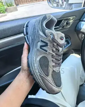 New Balance 2002R LightGray/Gray Navy Silver Unisex Fashion Sneaker
