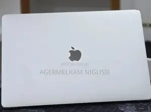 New Laptop Apple MacBook Pro 2017 16GB Intel Core i7 SSD 512GB