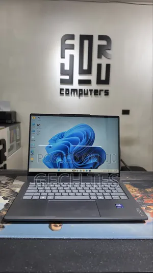 New Laptop Lenovo Yoga 7i 16GB Intel Core Ultra 7 SSD 1T
