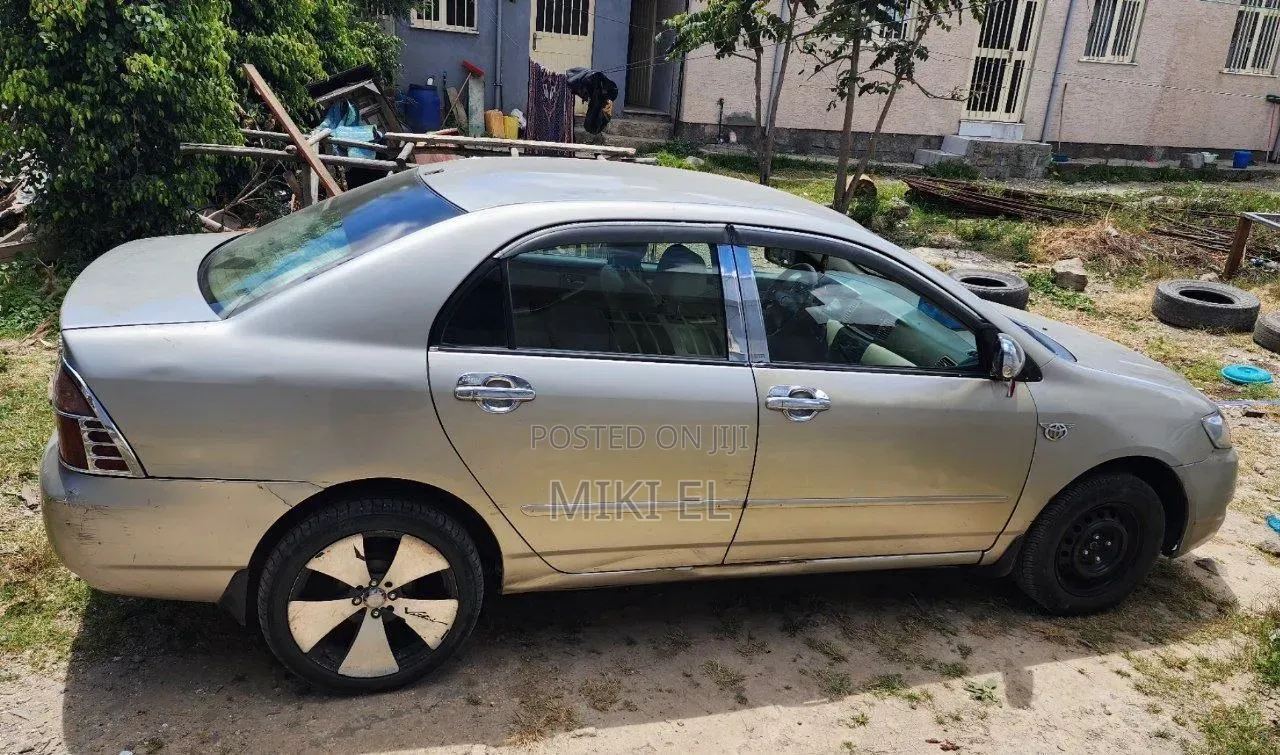 Toyota Corolla LE 2007 Gold