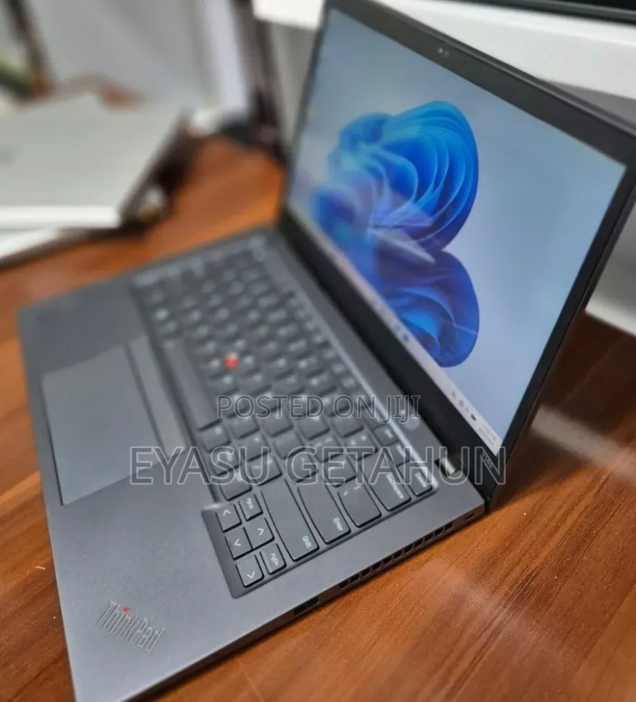 New Laptop Lenovo ThinkPad T14s Gen 2 16GB Intel Core i7 SSD 512GB