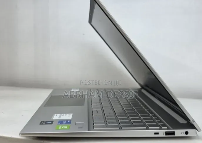 New Laptop HP 16GB Intel Core i5 SSD 512GB