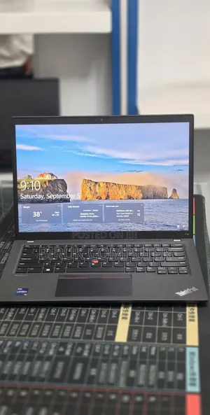 New Laptop Lenovo ThinkPad T14 16GB Intel Core i7 SSD 512GB