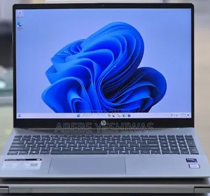 New Laptop HP Pavilion 15 8GB Intel Core Ultra 5 SSD 512GB