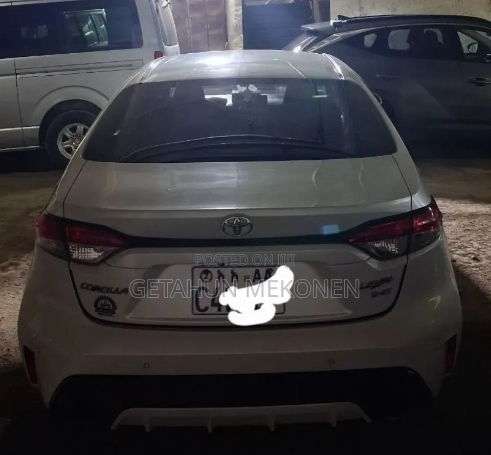 Toyota Corolla 2023 White