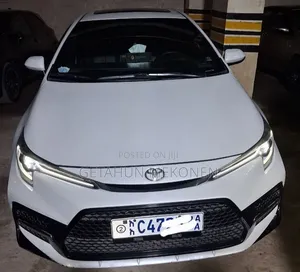 Toyota Corolla 2023 White