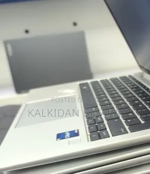 New Laptop HP EliteBook 830 G9 16GB Intel Core i5 SSD 512GB
