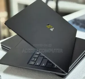 New Laptop Microsoft Surface 16GB Intel Core i7 SSD 256GB