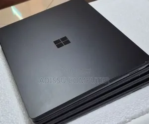 New Laptop Microsoft Surface 16GB Intel Core i7 SSD 256GB
