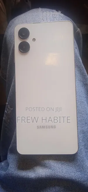 Samsung Galaxy A06 64 GB White