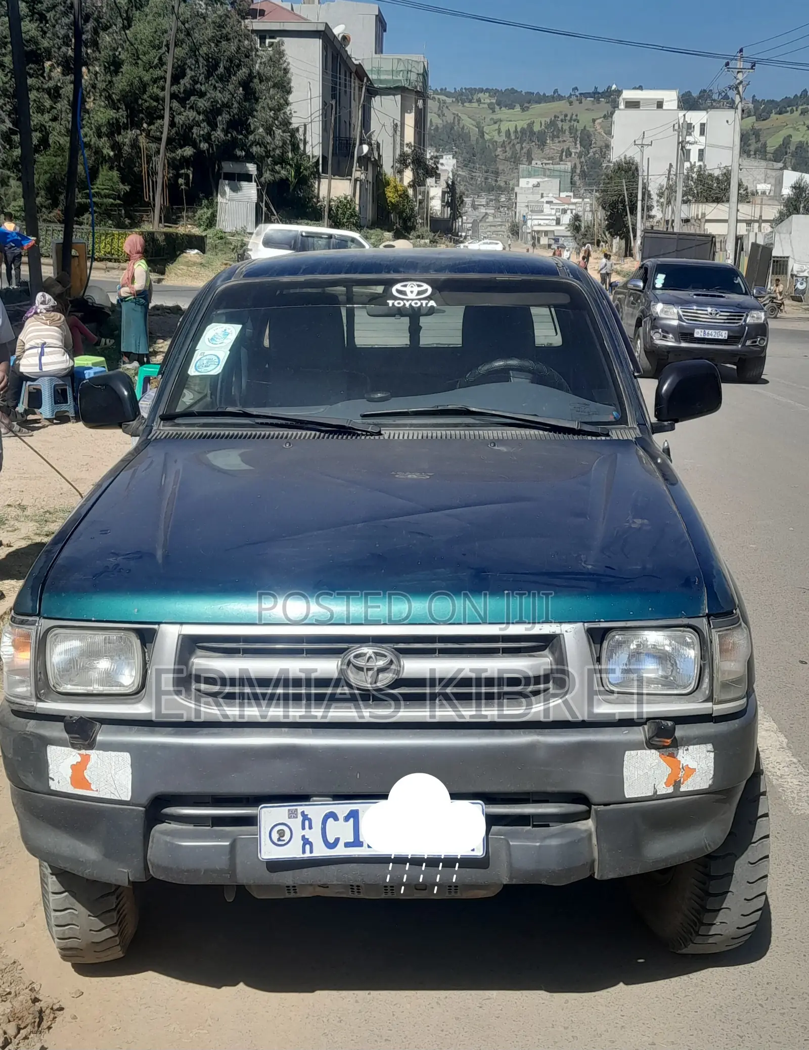 Toyota Hilux 2000 Green