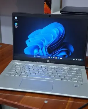 New Laptop HP Pavilion 14 8GB Intel Core i5 SSD 512GB