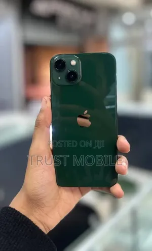 Apple iPhone 13 256 GB Green