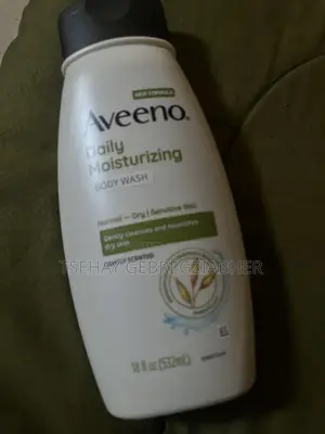 Aveeno Daily Moisturizing Body Wash