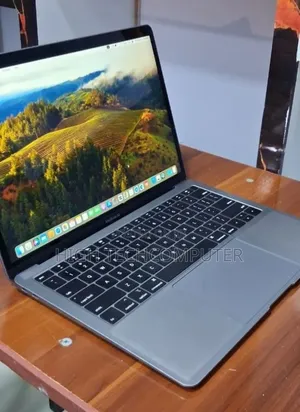 New Laptop Apple MacBook Air 2019 8GB Intel Core i5 SSD 128GB
