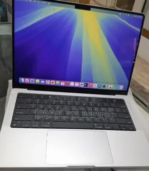New Laptop Apple MacBook Pro 2024 M4 Pro 24GB Apple M4 Pro SSD 512GB