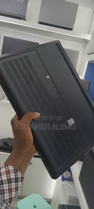New Laptop Asus ZenBook UX303UA 32GB Intel Core i9 SSD 1T