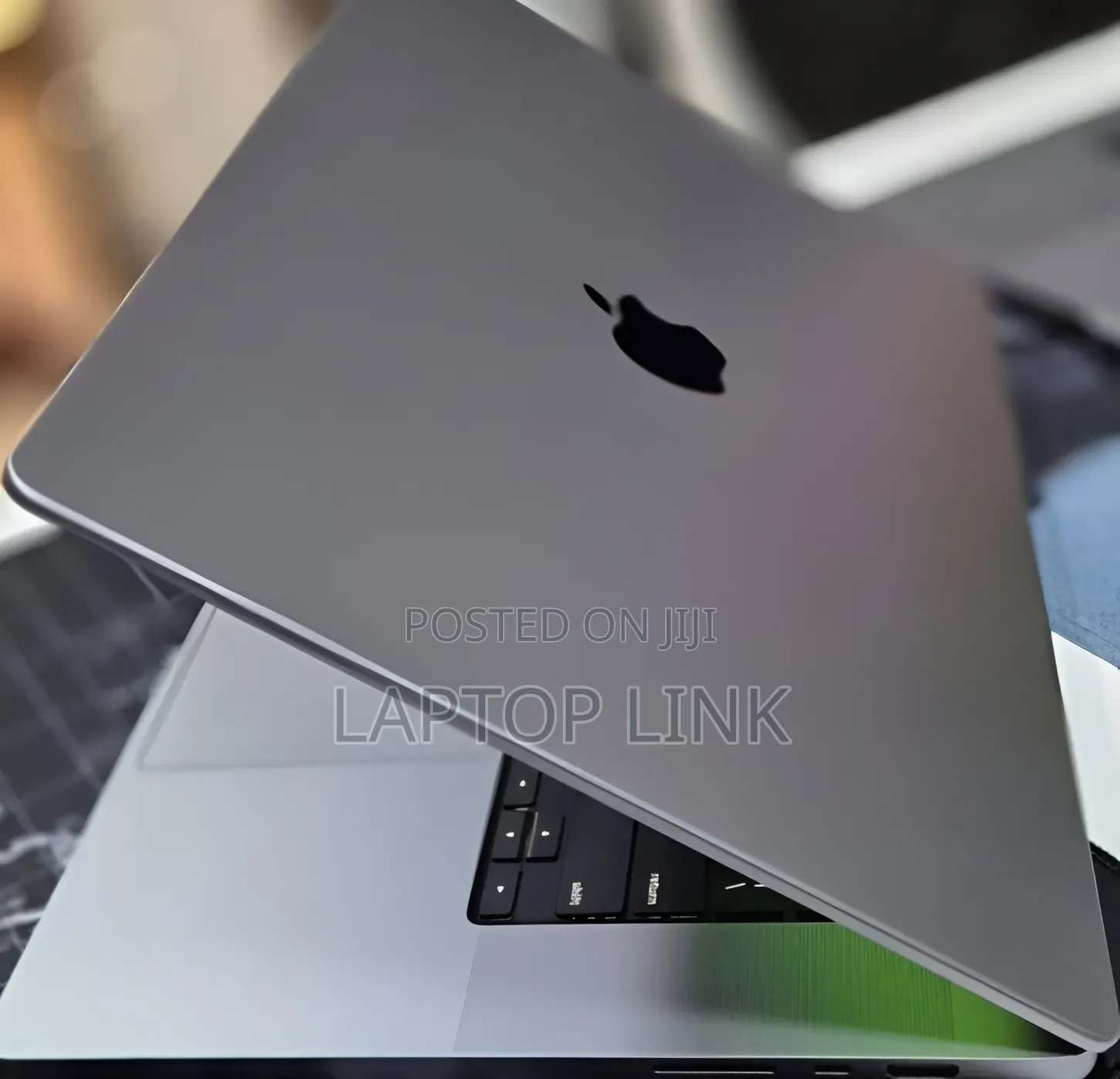 New Laptop Apple MacBook Pro 2021 M1 32GB Apple M1 Pro SSD 512GB