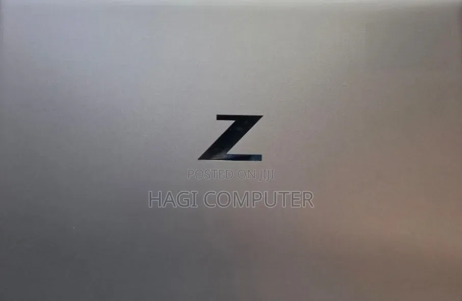 New Laptop HP ZBook Firefly G8 16GB Intel Core i5 SSD 512GB