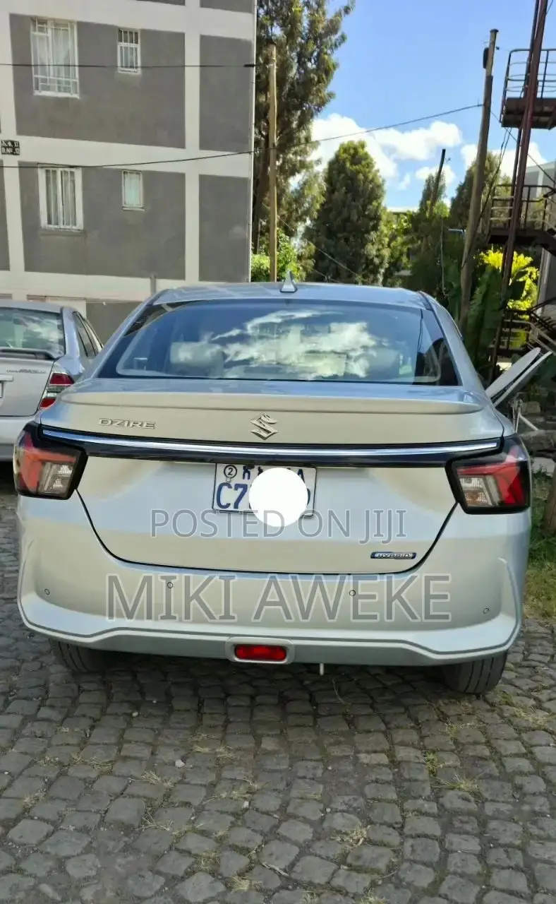 Suzuki Dzire 2025 Pearl