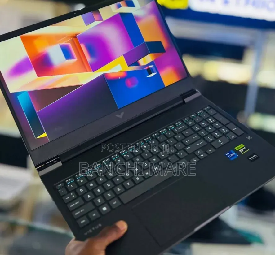 New Laptop HP Victus 16 16GB Intel Core i7 SSD 512GB