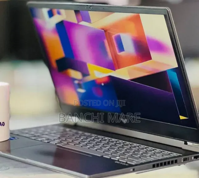 New Laptop HP Victus 16 16GB Intel Core i7 SSD 512GB