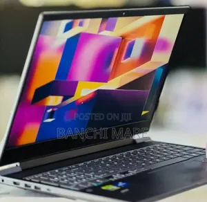 New Laptop HP Victus 16 16GB Intel Core i7 SSD 512GB