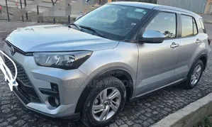 Toyota Raize 2023 Silver