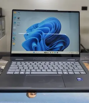 New Laptop Lenovo Yoga Slim 7 16GB Intel Core Ultra 7 SSD 1T
