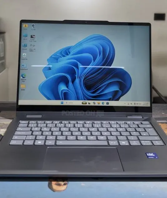 New Laptop Lenovo Yoga Slim 7 16GB Intel Core Ultra 7 SSD 1T