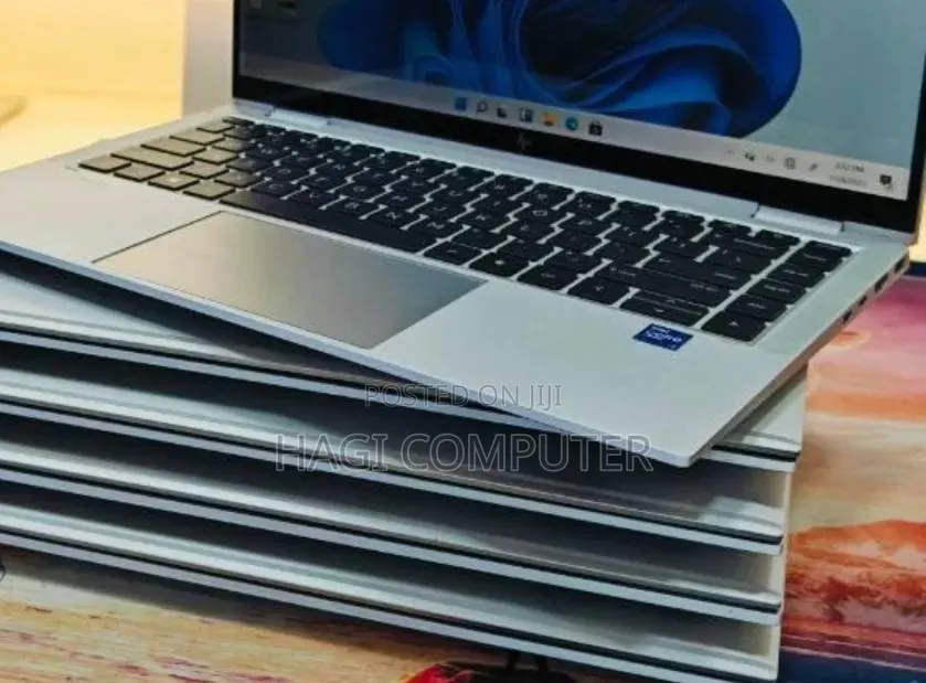 New Laptop HP EliteBook 1040 G8 16GB Intel Core i7 SSD 512GB