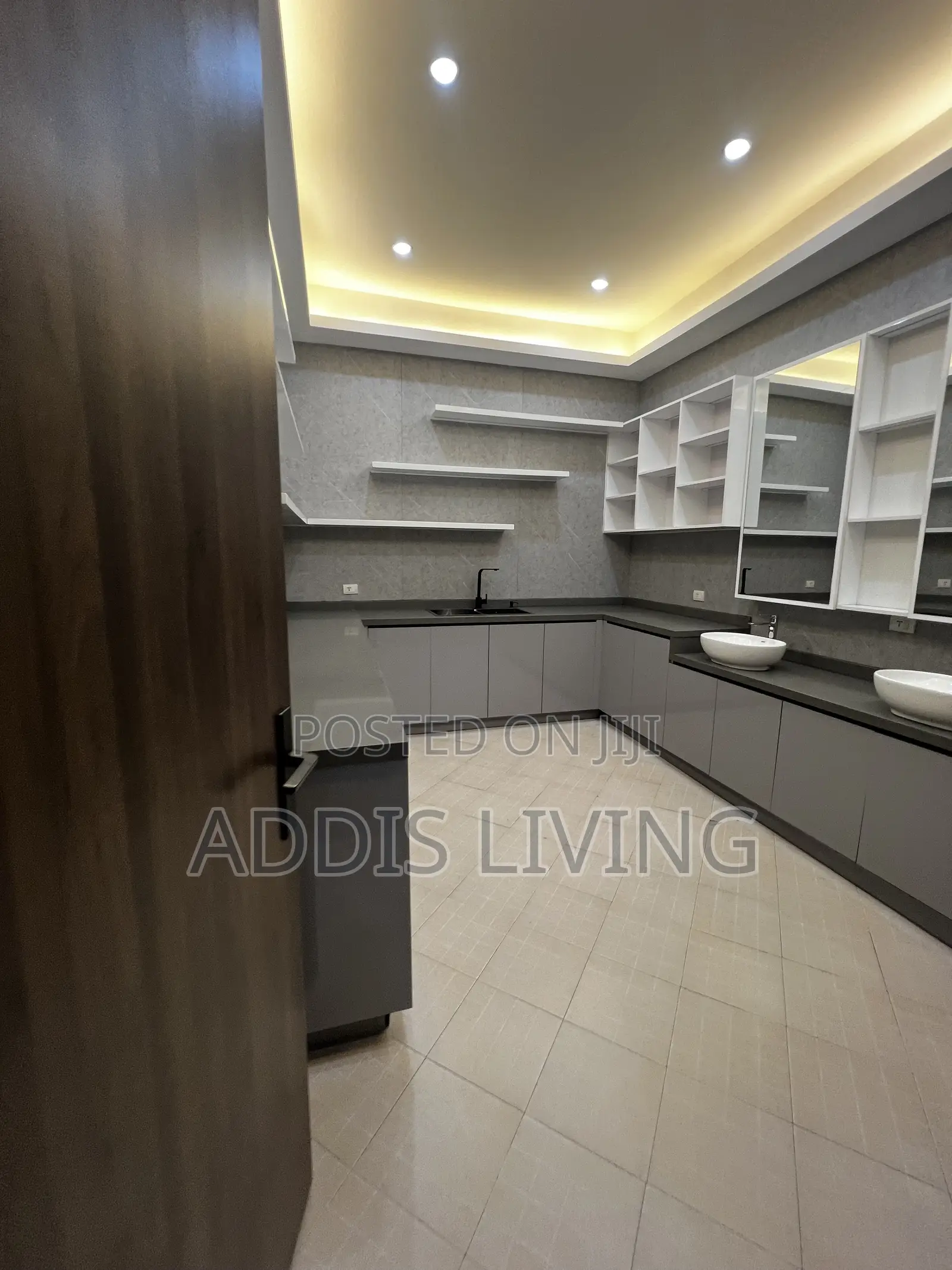 Furnished 6bdrm Villa in Bole for rent