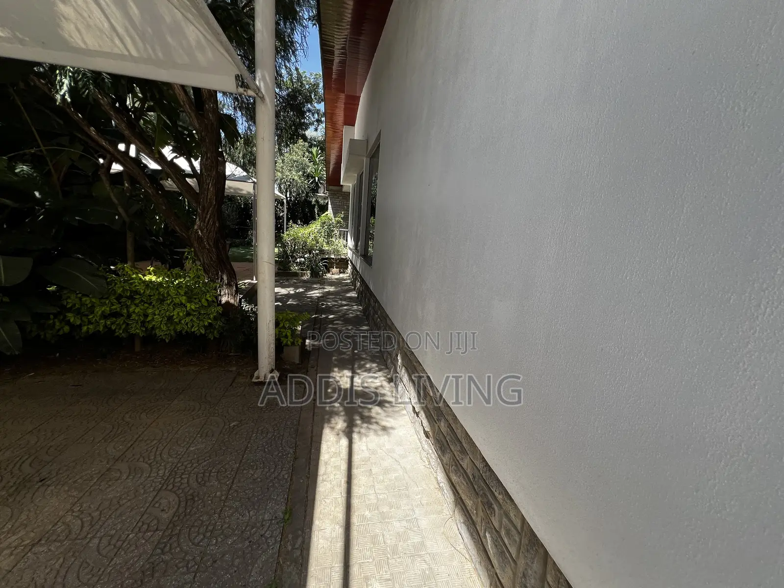 Furnished 6bdrm Villa in Bole for rent