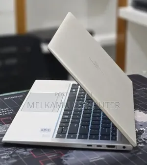 New Laptop HP EliteBook 840 G7 16GB Intel Core i5 SSD 512GB