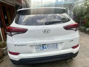 Hyundai Tucson Eco FWD 2017 White