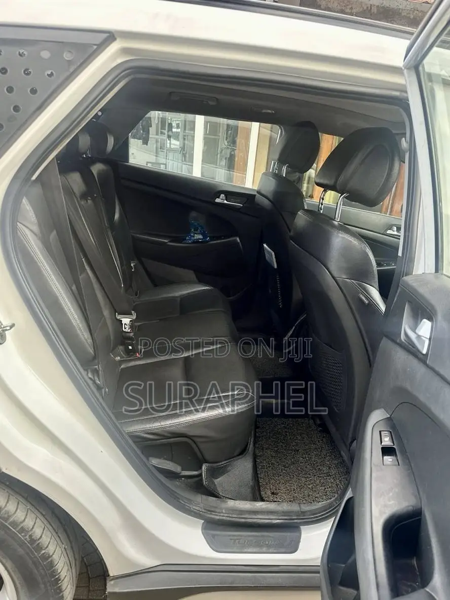 Hyundai Tucson Eco FWD 2017 White