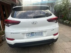 Hyundai Tucson Eco FWD 2017 White