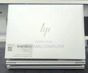 New Laptop HP EliteBook 830 G9 16GB Intel Core i5 SSD 512GB
