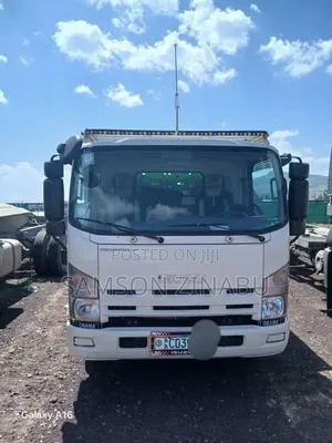 Isuzu ELF Truck 2025 White